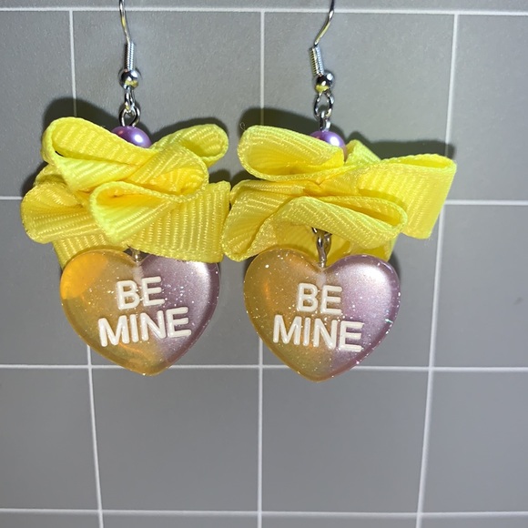 Hand Crafted Valentines 💝 Dangling Sterling Silver Fishhook with Yellow Bow - Picture 5 of 12